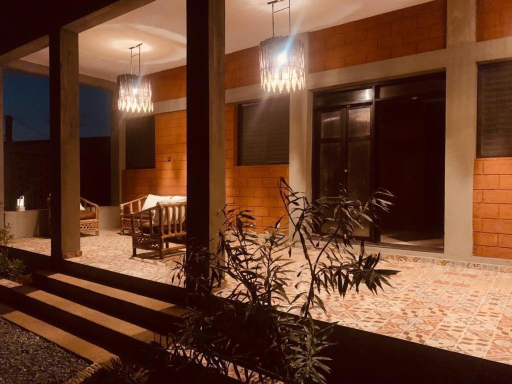 La Maison Bleue Lome Exterior photo